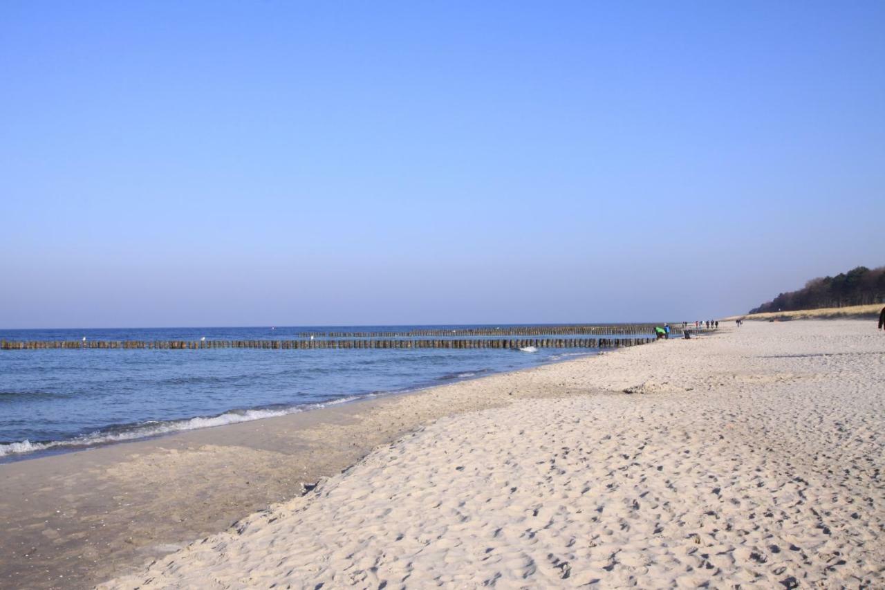 Am Horizont No 2 Fuer 2- 4 Pers, 2 Schlafz, Suedbalkon, Parkplatz Strandnah 400 Meter Zingst Exterior photo